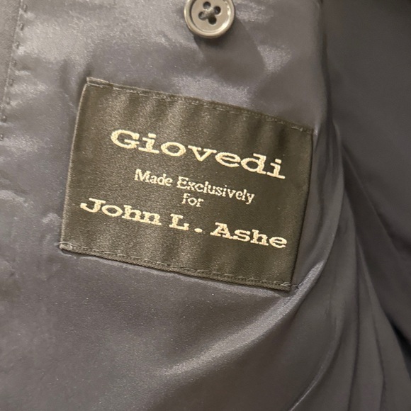 Ralph Lauren Navy Blazer with Gold Buttons - Picture 7 of 16